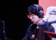 九游- theshy第一把滑板鞋回放 